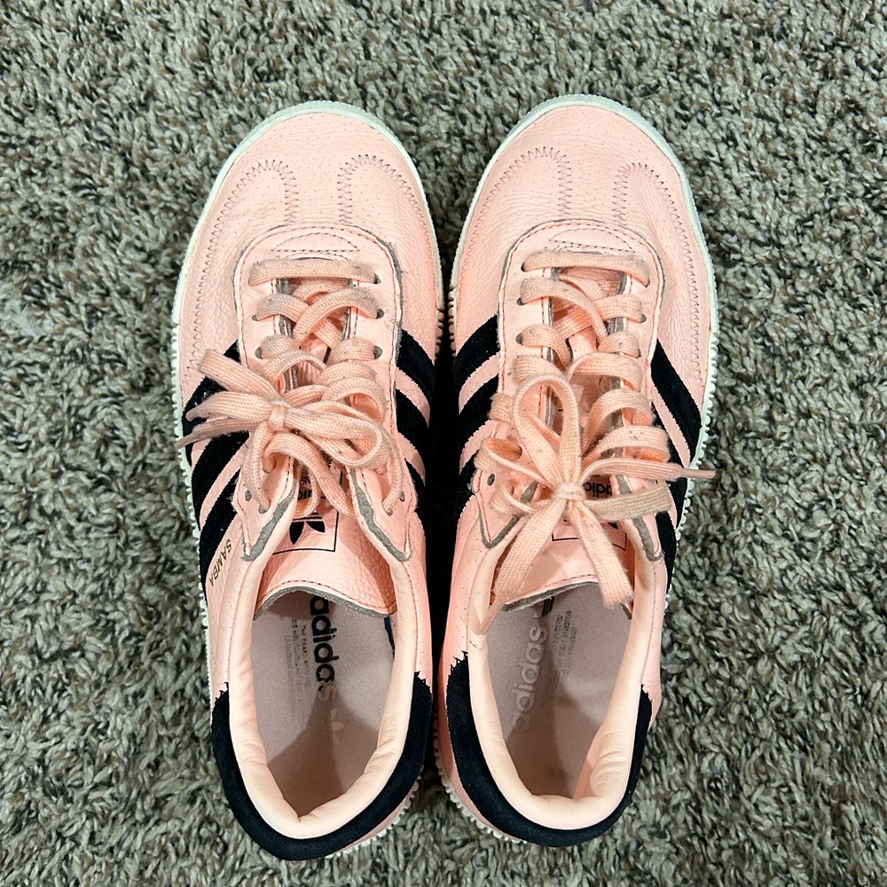 Samba Sneakers